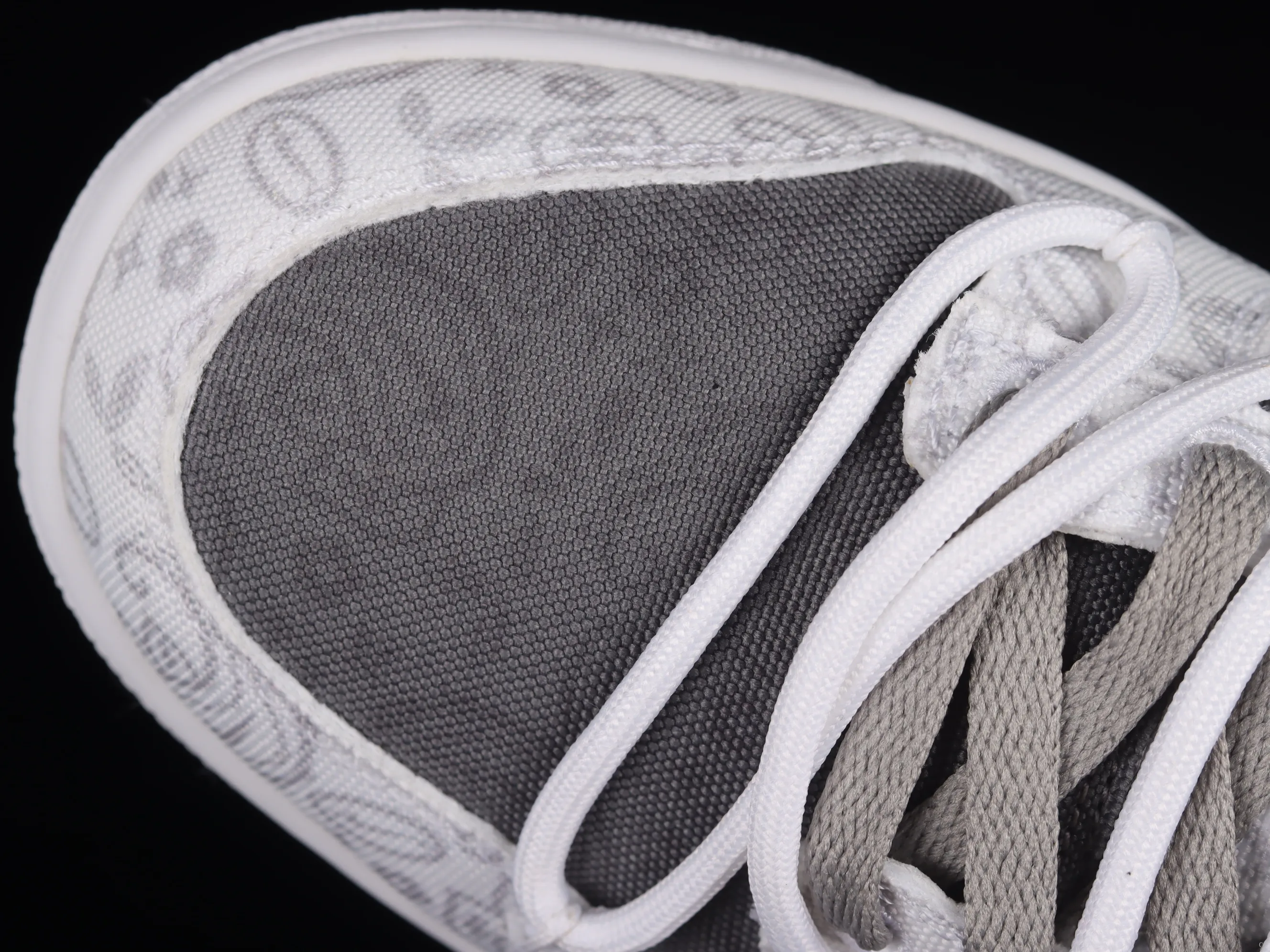 All categories Nk SB Dunk series Nk SB Dunk Low low-top sneakers Nk Dunk Low ESS reverse cashew flower micro industry customized version of deconstructed strap casual sneakers DJ9955-100
